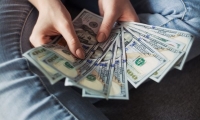 中国人寿预计前三季度盈利涨超165% 中煤能源9月煤炭销量增近两成｜港股10月16日公告精选